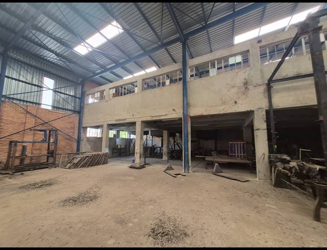 1,200M² WAREHOUSE FOR SALE IN DENVER
